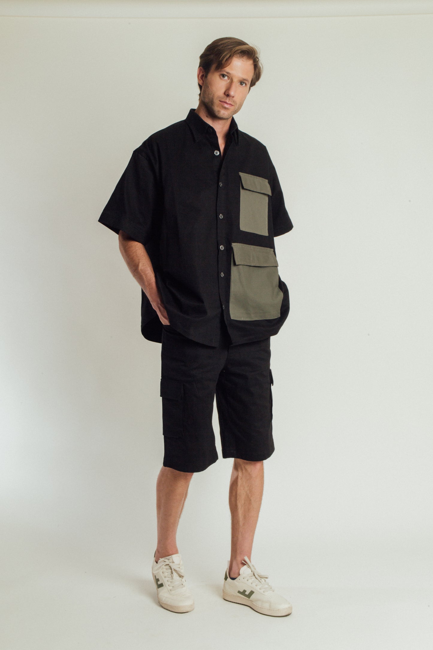 Oversized Pocket Box Shirt Black